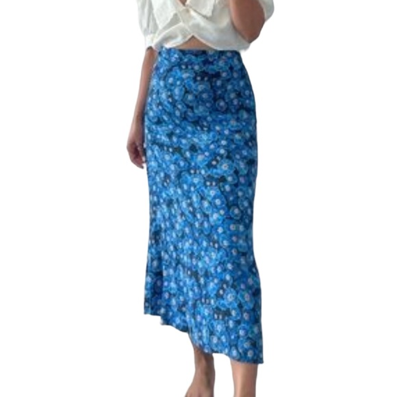 Aritzia Dresses & Skirts - Aritzia: Wilfred Midi Skirt Blue Florals 💙